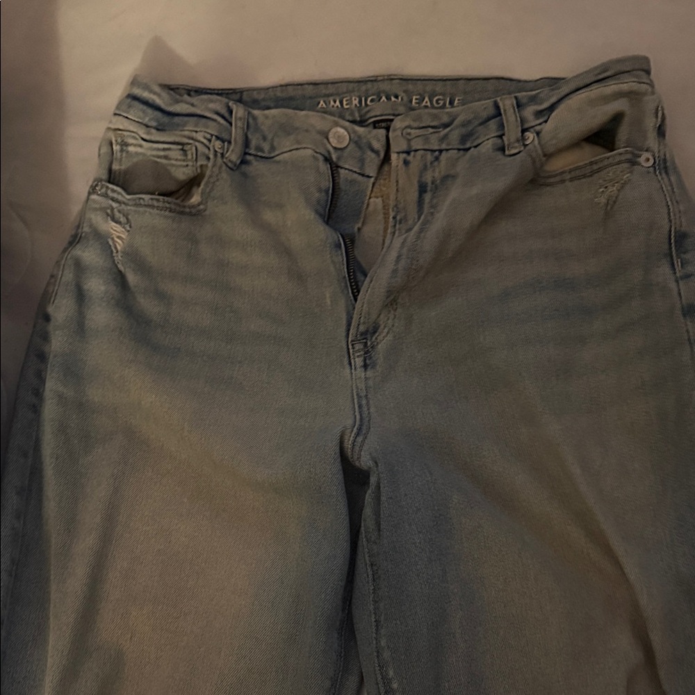 American Eagle Outfitters Women's Light Blue Relaxed Jeans
